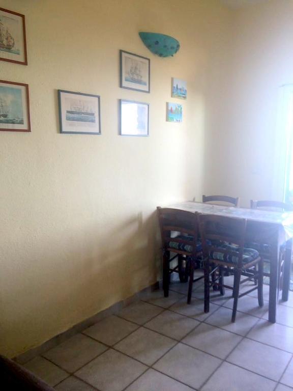 Villa La Musica Del Mare à Isola Rossa Extérieur photo
